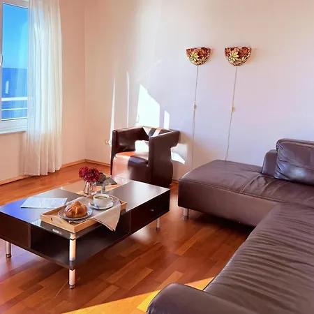 Beachfront In 072 - Happy Apartment Durrës