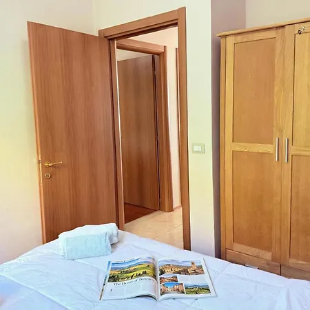 Appartamento Beachfront In 072 - Happy
